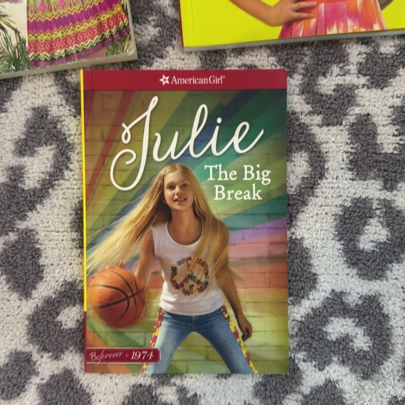 American girl chapter book lot sold together. - Picture 4 of 5